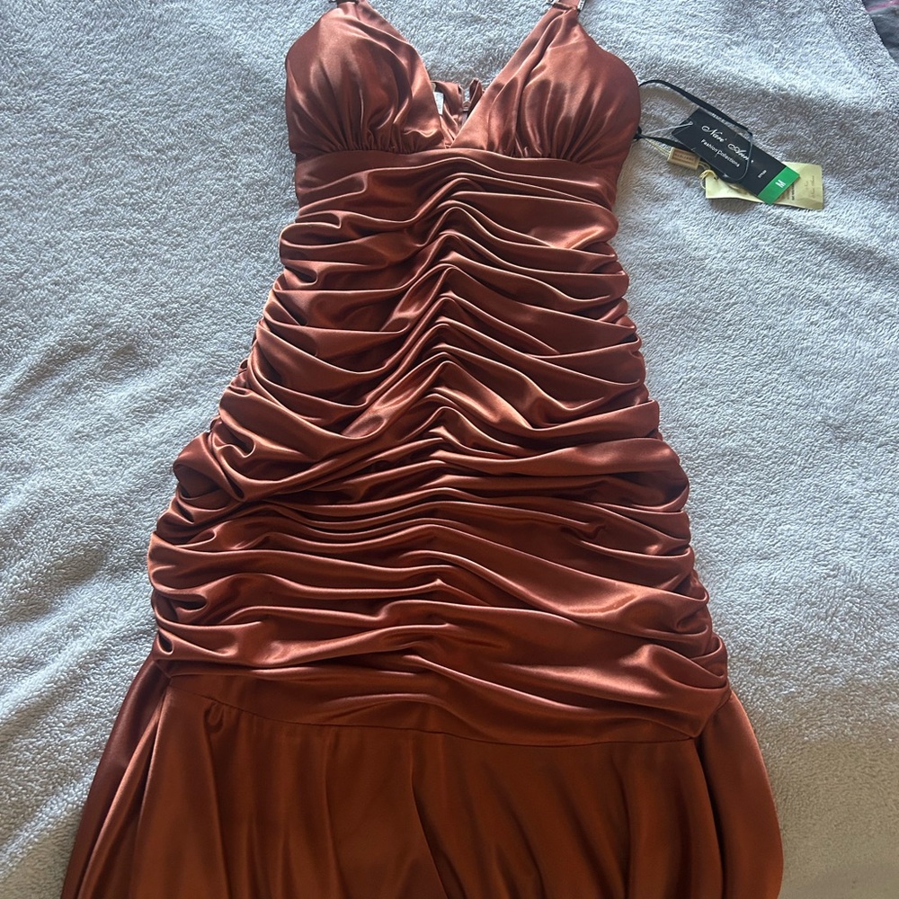 Narianna Backless Dress in Luxurious Copper